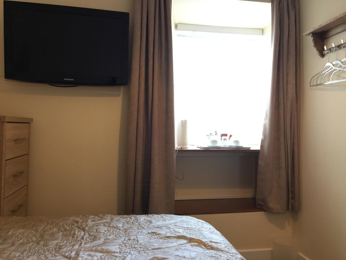 Hotel The Haven à Holyhead Extérieur photo