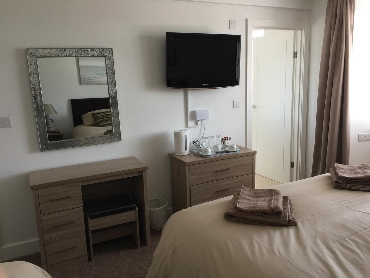 Hotel The Haven à Holyhead Extérieur photo