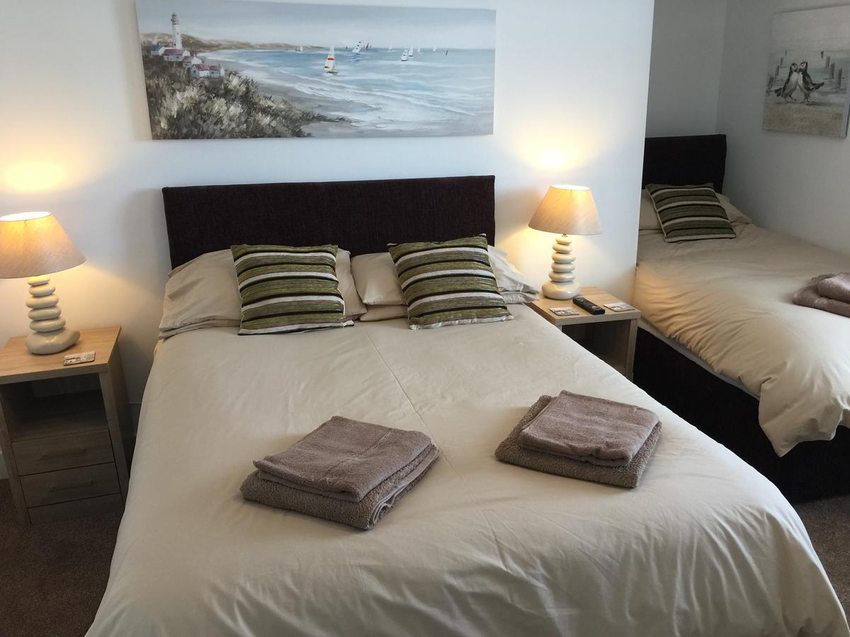 Hotel The Haven à Holyhead Extérieur photo