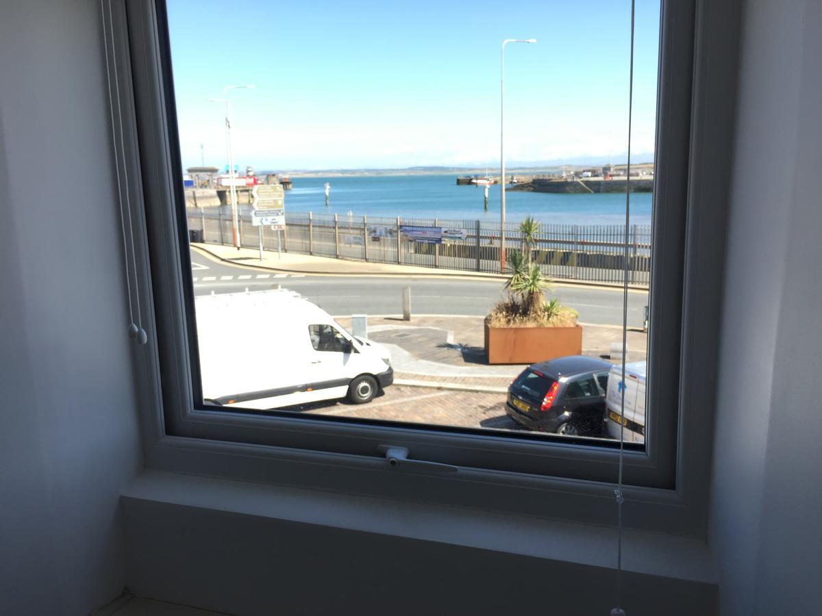 Hotel The Haven à Holyhead Extérieur photo